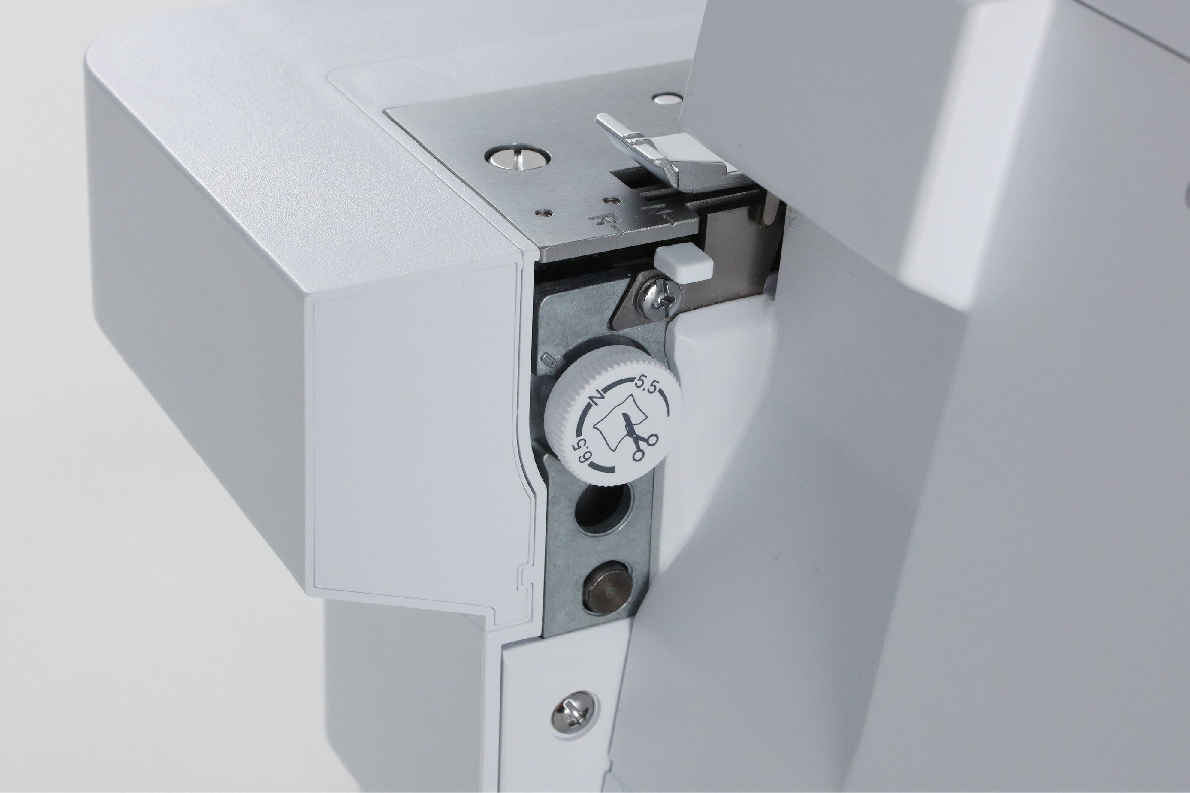 MO-80CB 2/3/4 Thread Serger Overlock Machine