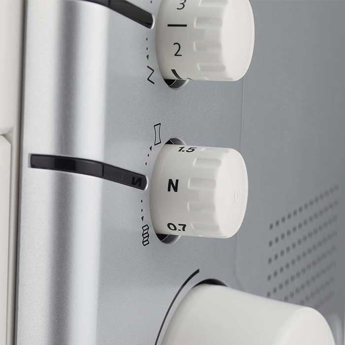 Juki MO-2800 2/3/4 Air Threading Overlock with Differential Feed and Rolled Hem