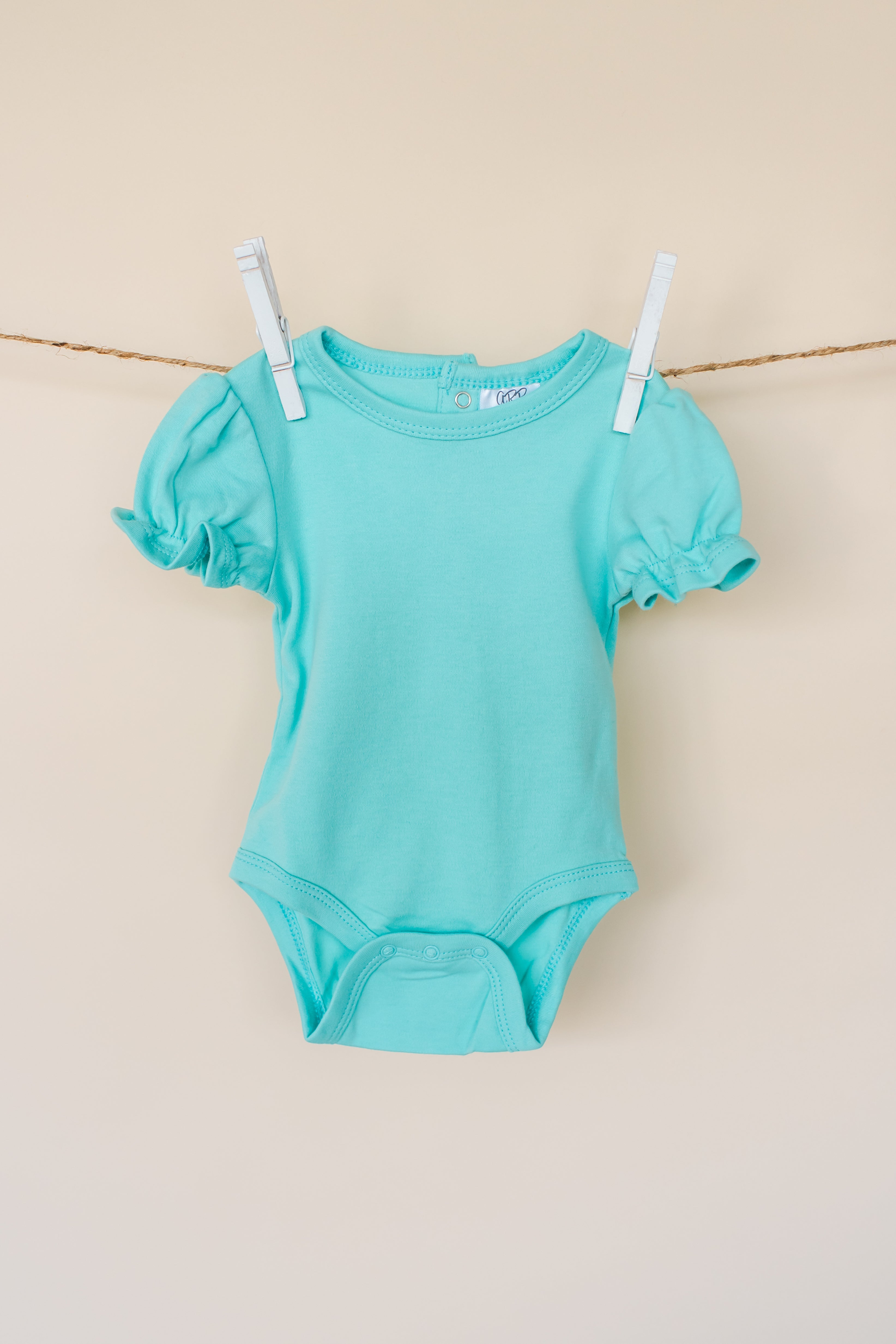 Girl's Short Sleeve Ruffle Bodysuit