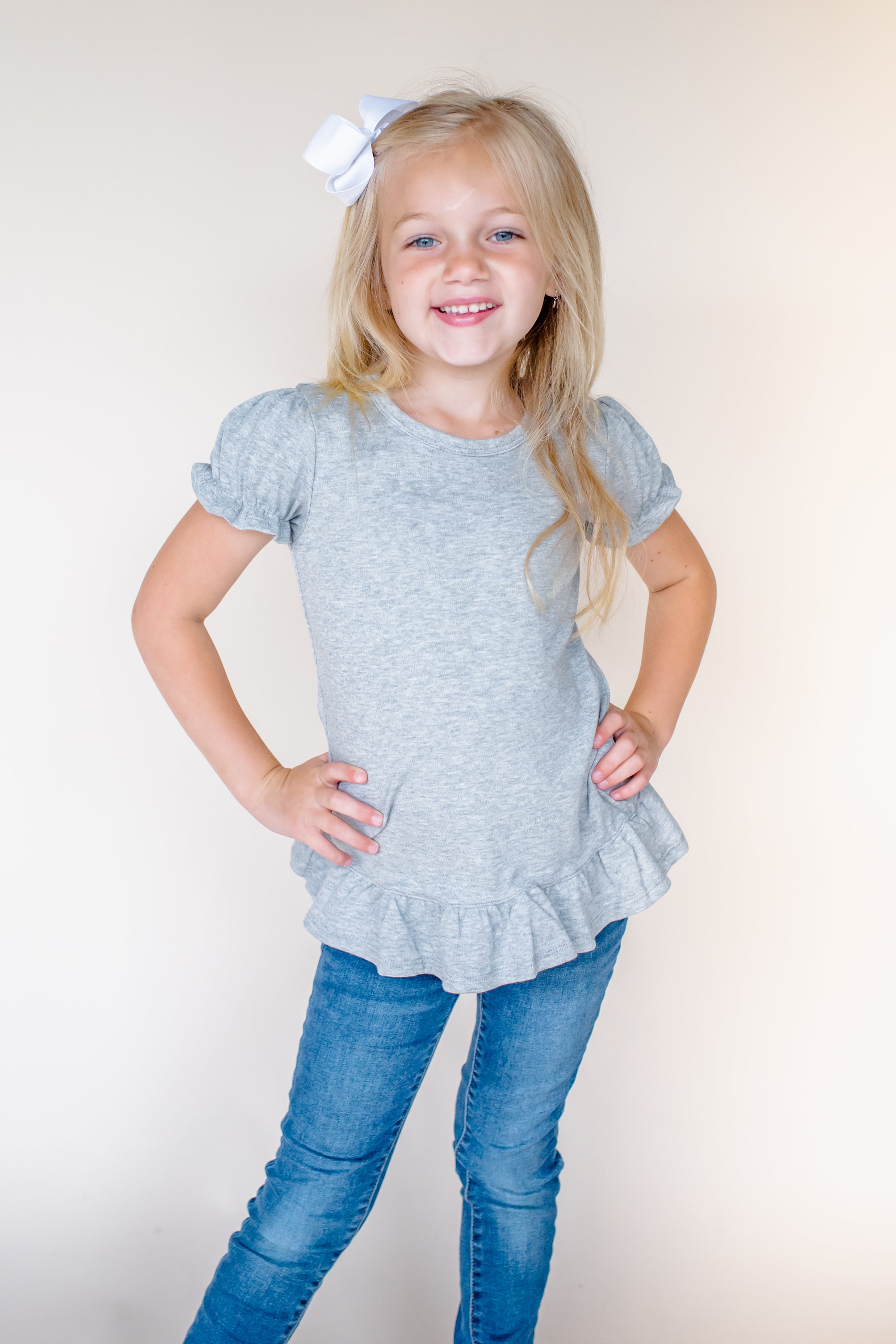 Girl's Short Sleeve Ruffle Shirt (Youth)