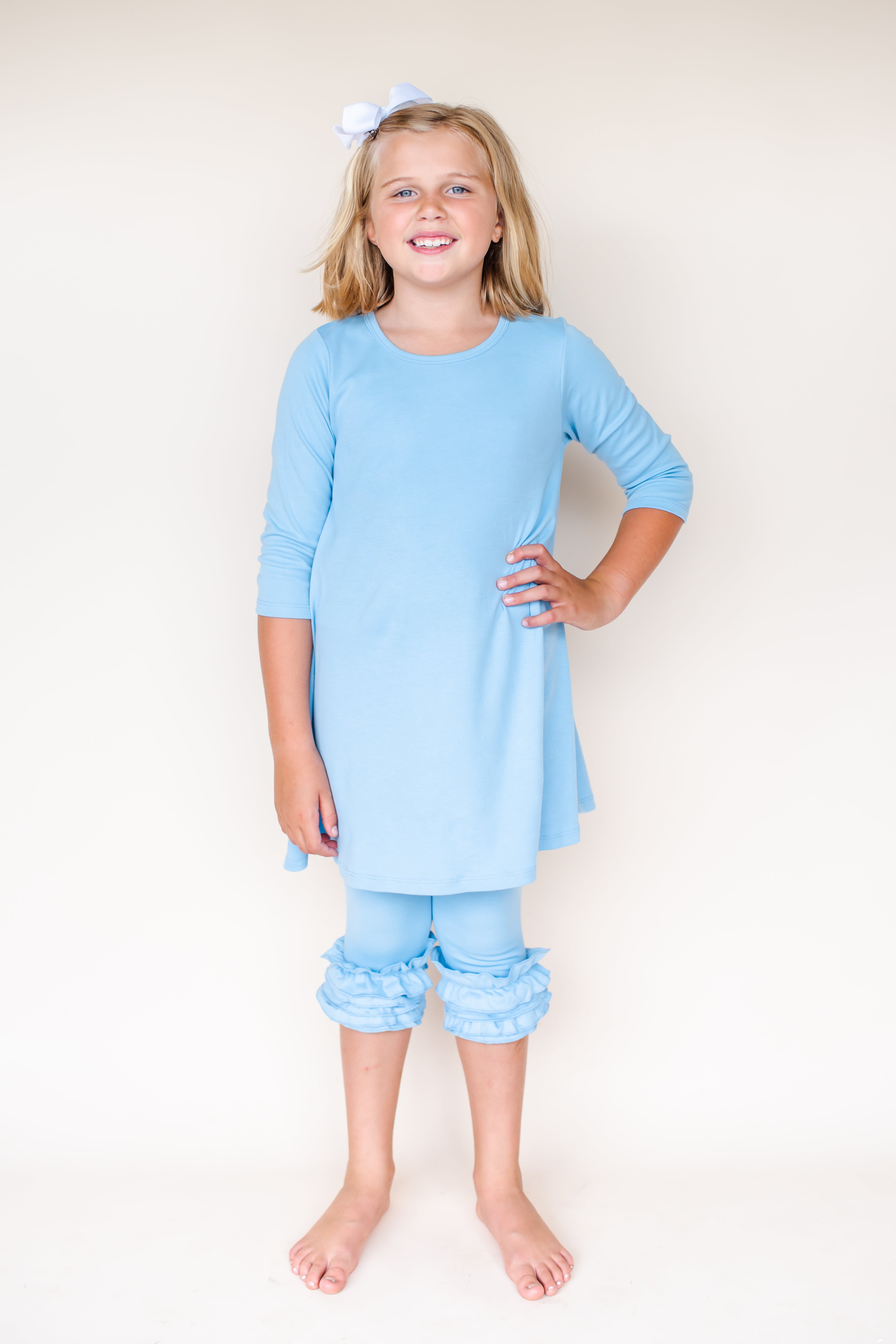 Girl's Solid Ruffle Icing Capris