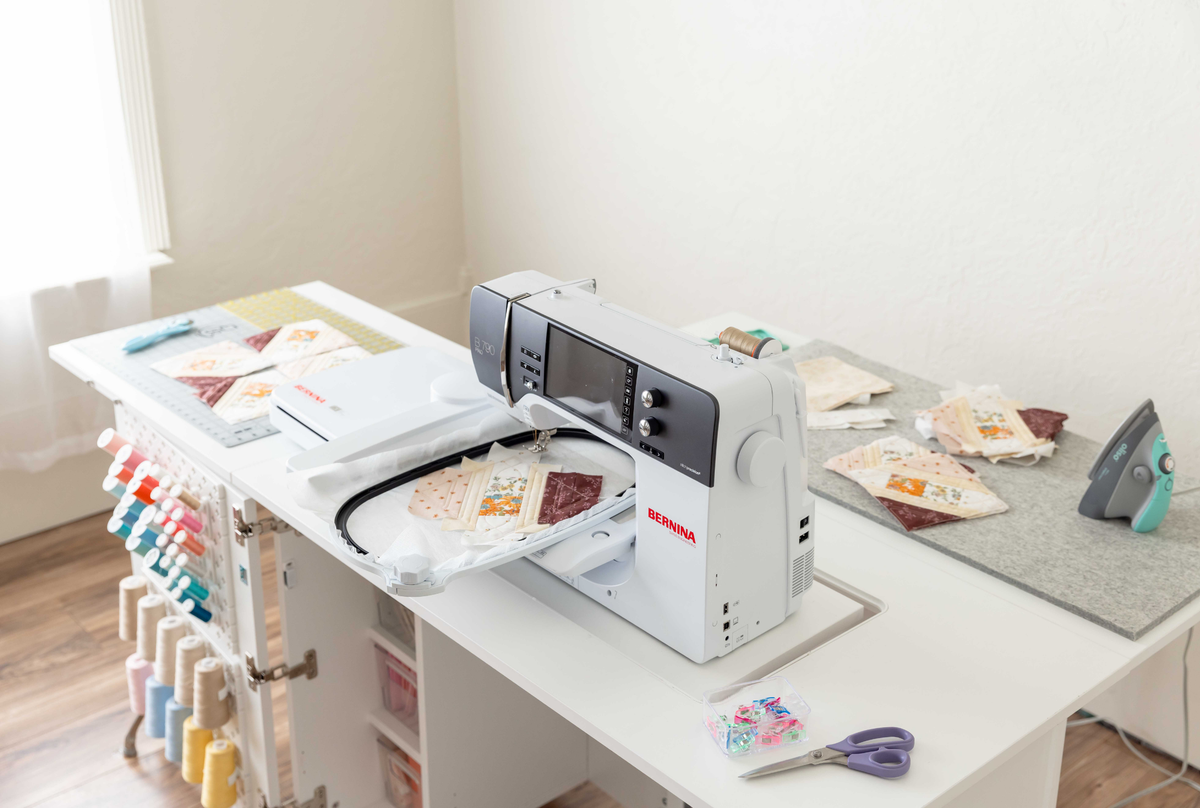 DreamStation Sewing Table