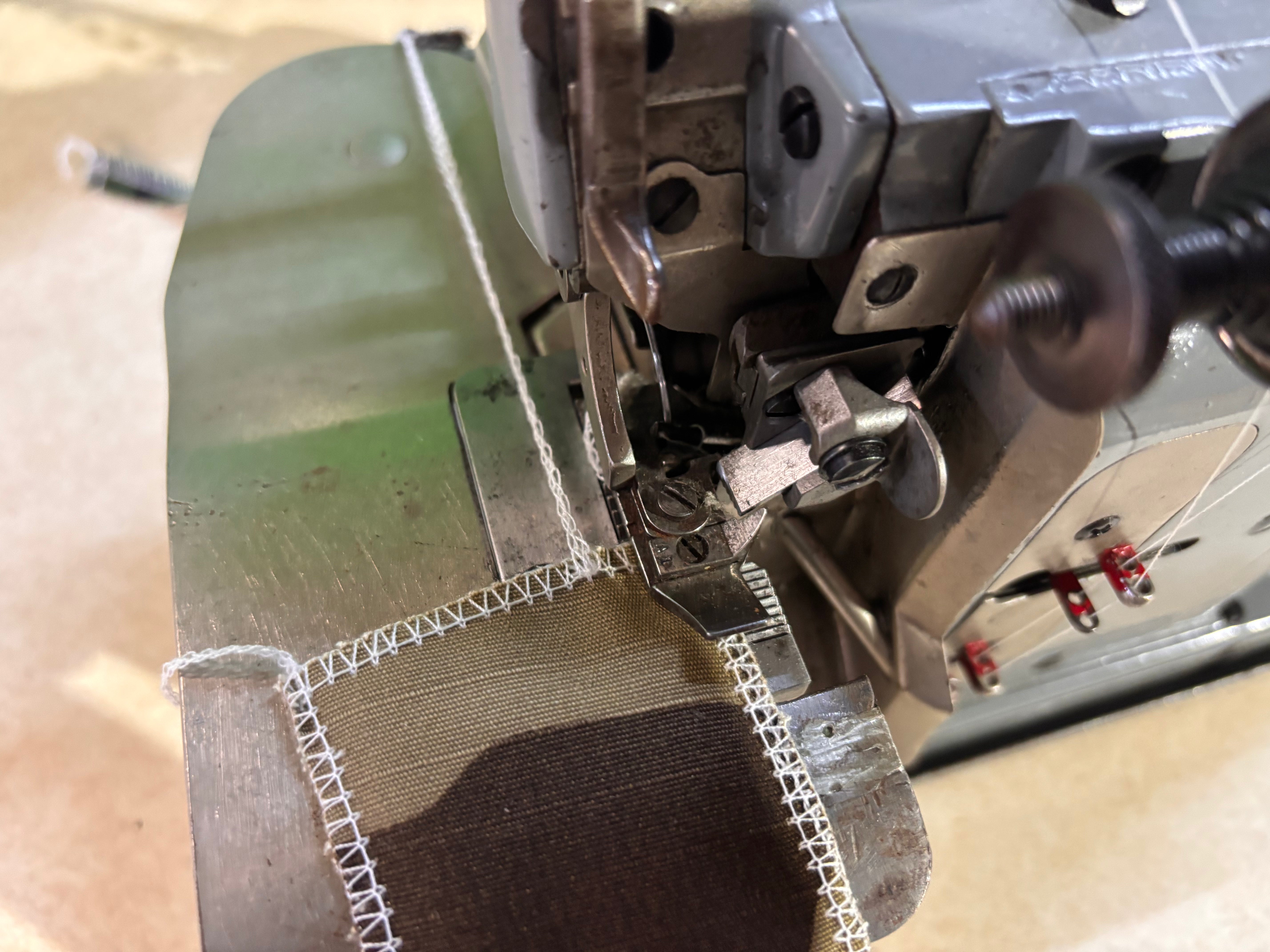 USED Merrow 3-Thread M-3DW-4