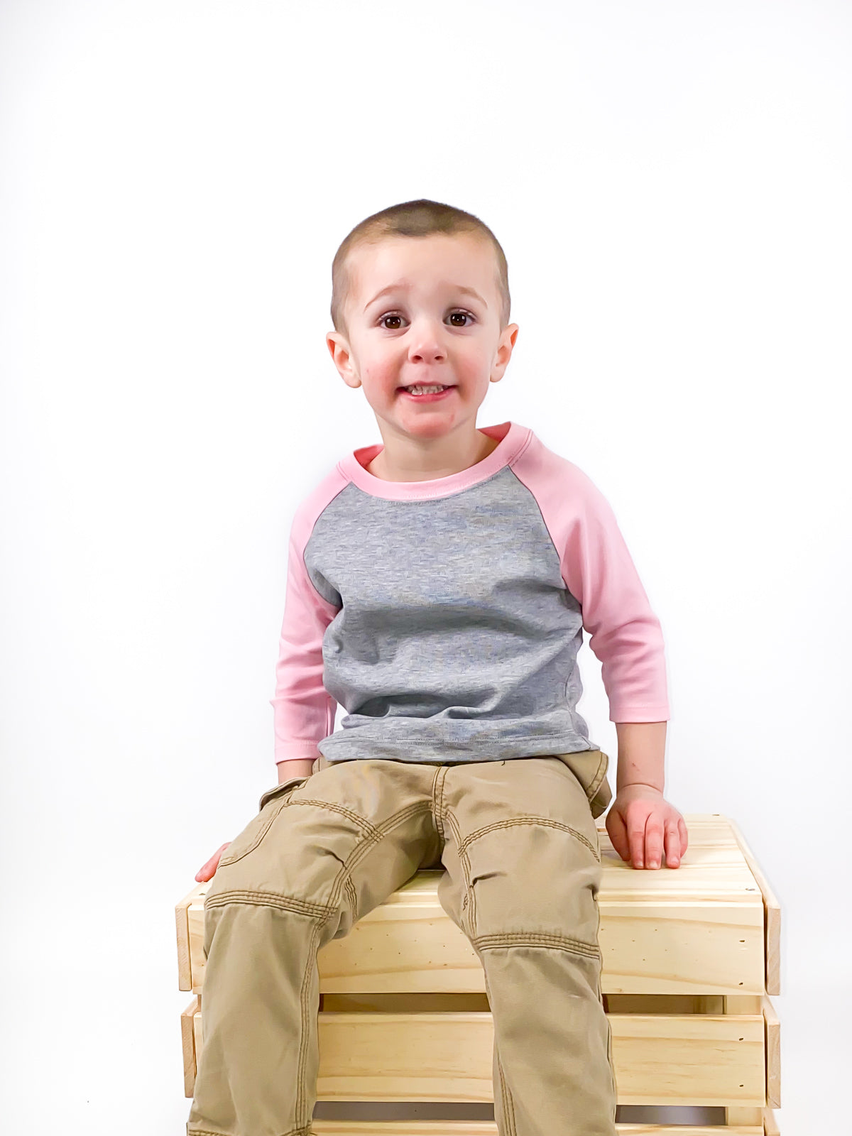 Unisex Raglan Shirt with Grey Body (Youth)