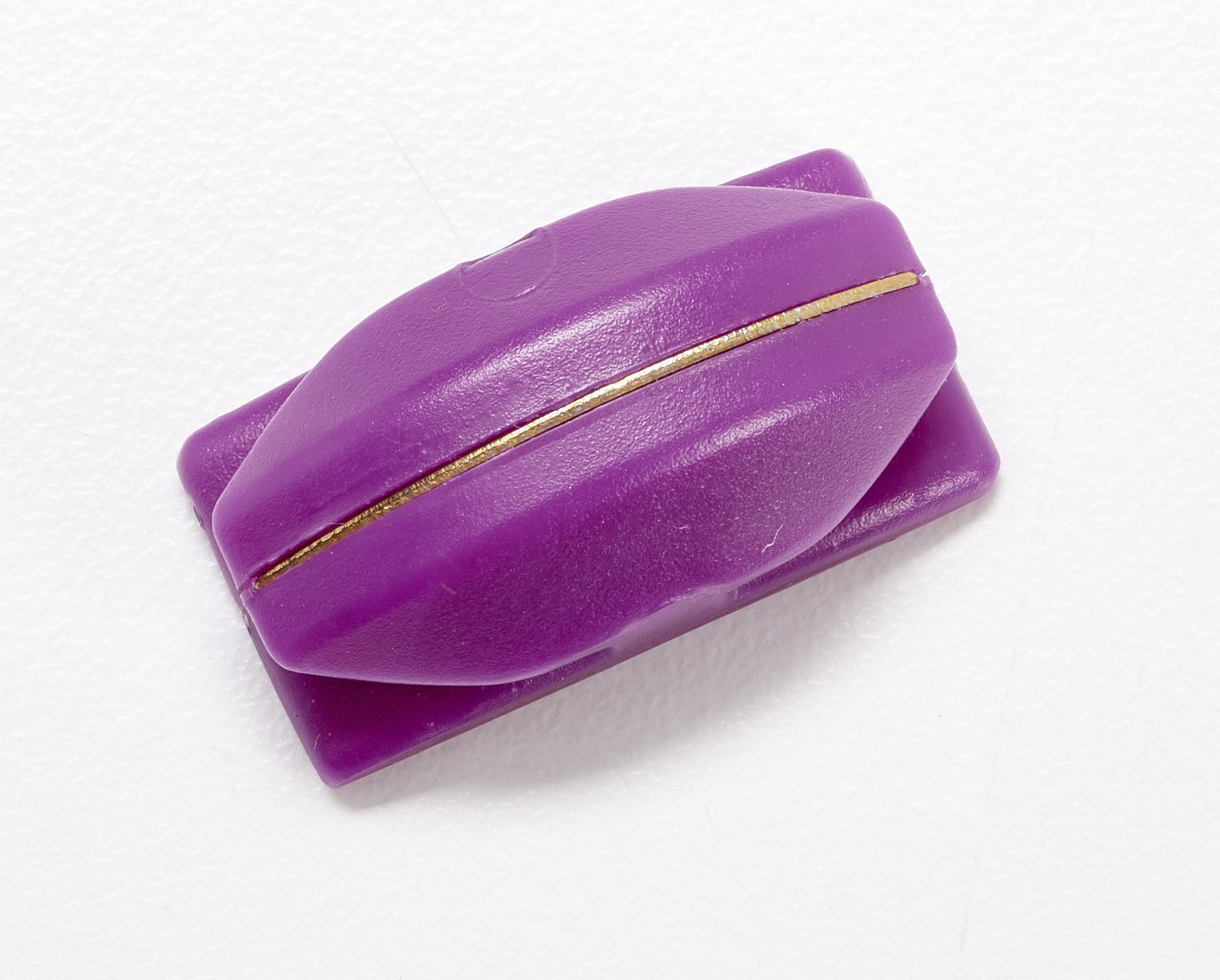 Thread Cutterz Stainless Steel Flat Mount - Purple