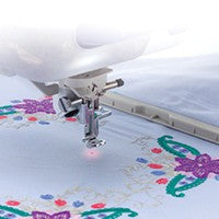 brother-drop-light-embroidery-foot-with-led-pointe